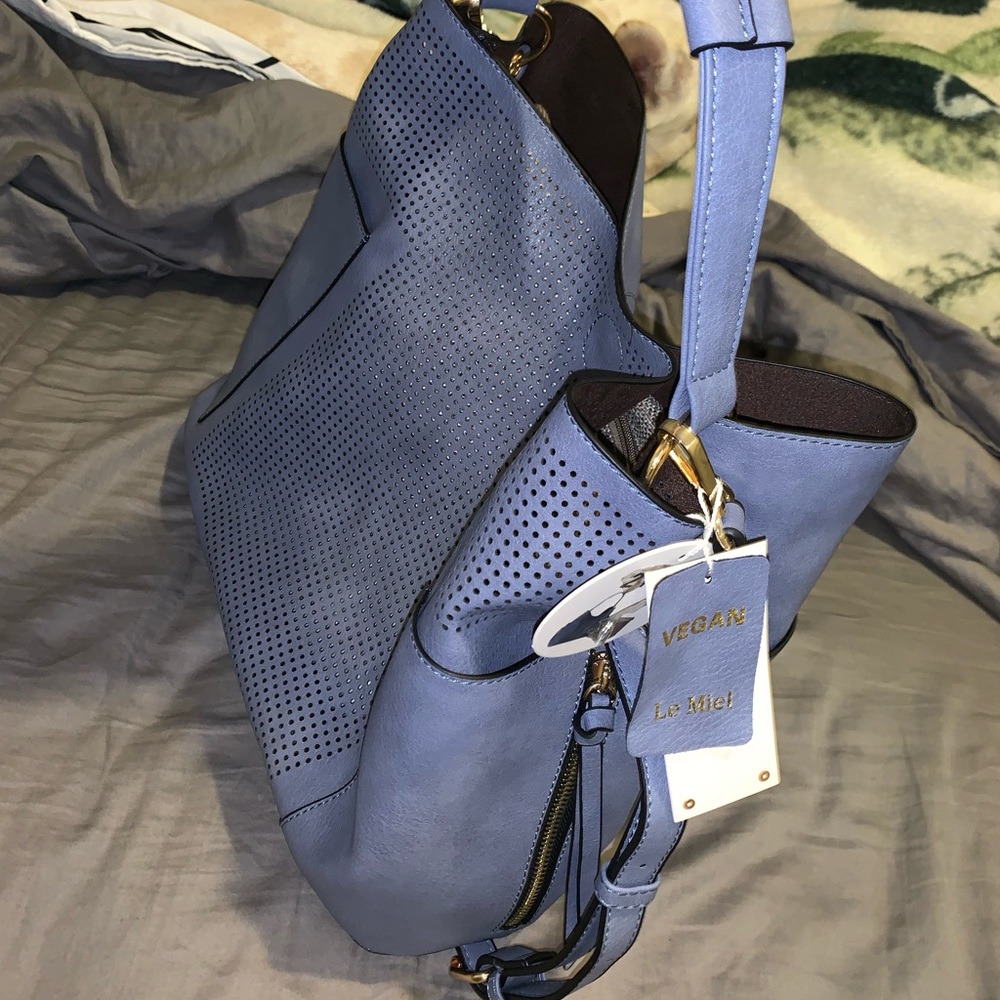 Purse - Picture 2 of 3